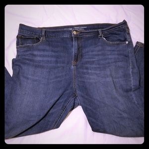 Old Navy Jeans, size 18 perfect straight mid rise
